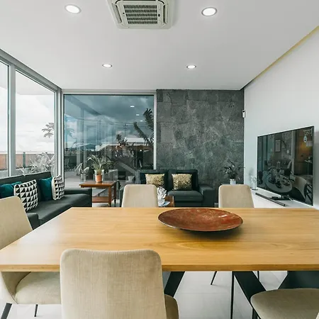 Vv Omara By Hh ヴィラ