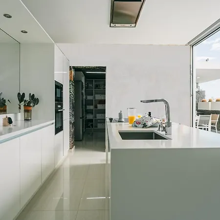 Vv Omara By Hh ヴィラ *